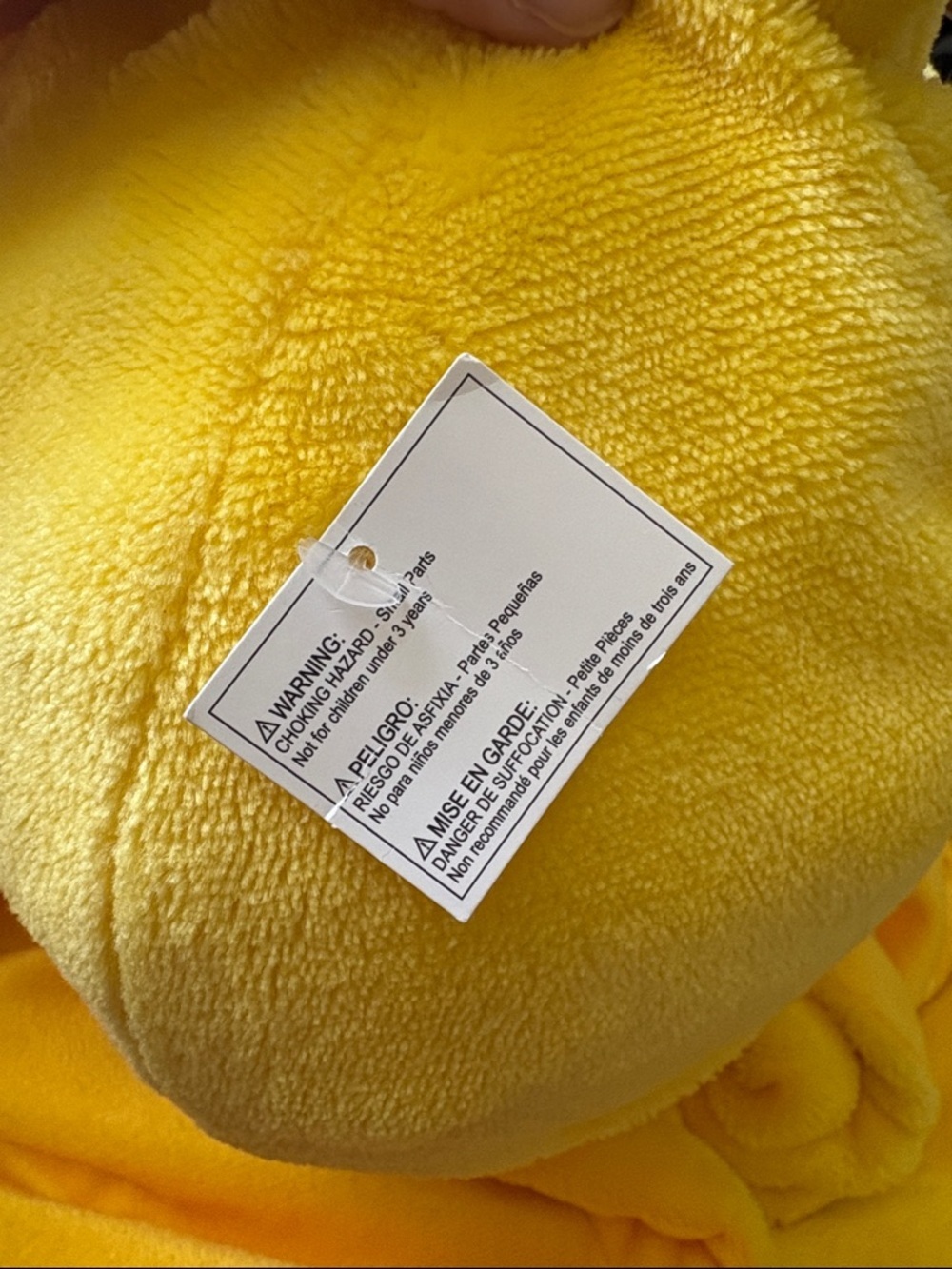 Baby Shark Yellow Hooded Blanket Cape Kids Plush Wrap NWT - Picture 4 of 4
